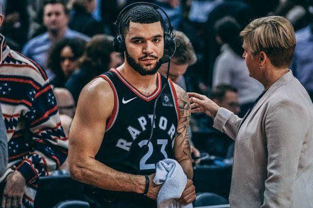 乐部敲响了 乐部敲响了