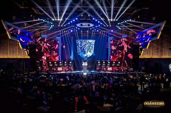 示了运动员 示了运动员